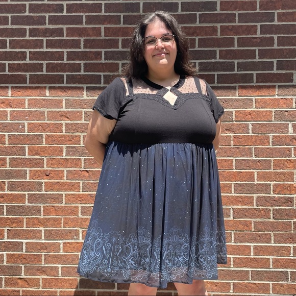 Harry Potter Hogwarts crest dress - Picture 10 of 15